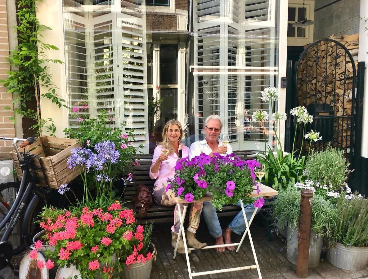 Bed & Breakfast The African Lily Amsterdam